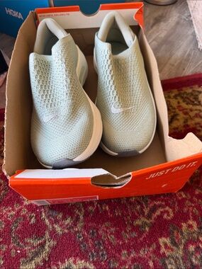 Nike Women’s Slip-On Knit Sneakers in Pale Mint